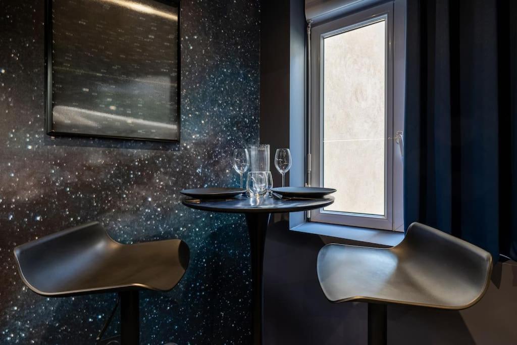 Galaxy La Tete Dans Les Etoiles Lejlighed Riom Eksteriør billede